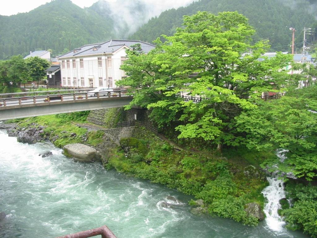 Miharaya Ryokan Gujō Extérieur photo